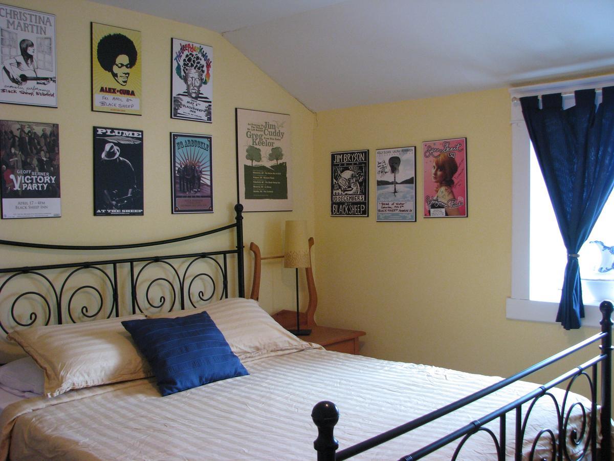 Auberge De Mon Petit Chum B&B Wakefield Exterior foto